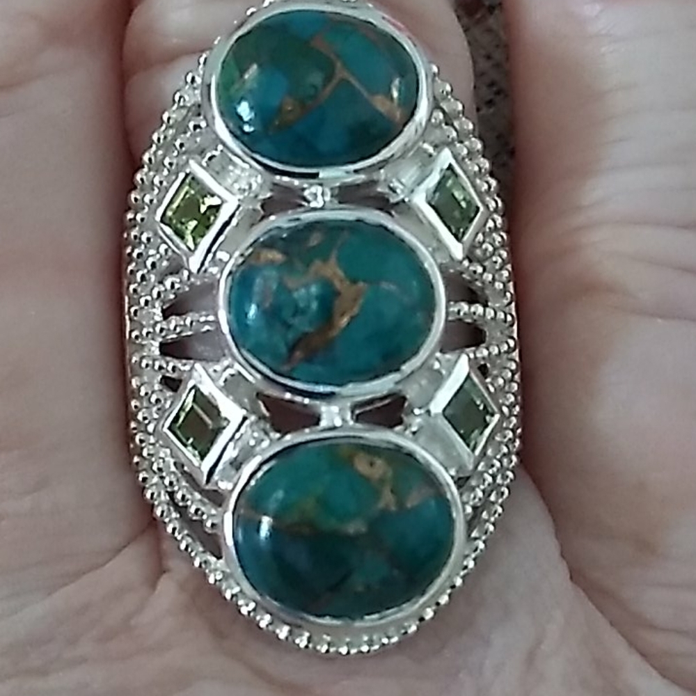 Never worn Himalayan Gems 3 Stone Gemstone Ring